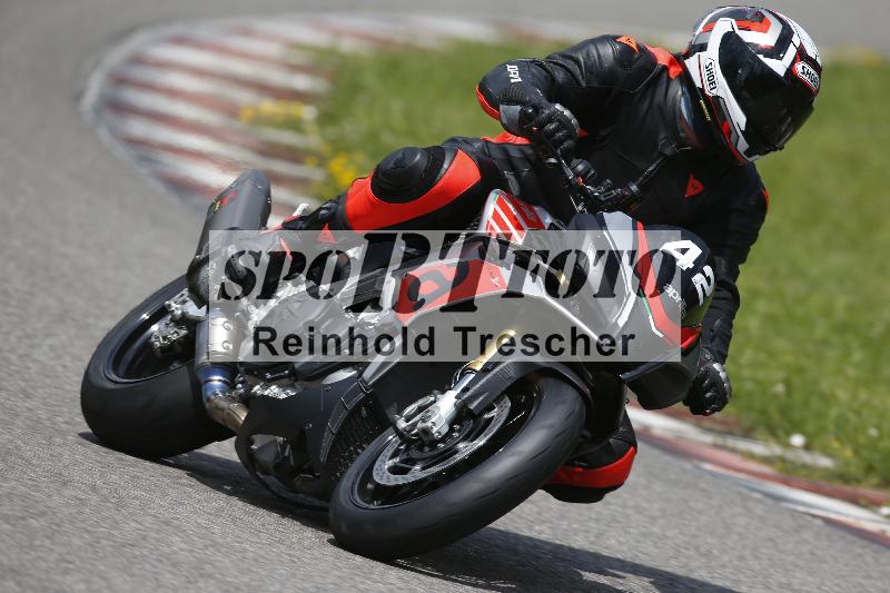 /Archiv-2024/29 12.06.2024 MOTO.CH Track Day ADR/Gruppe blau/42